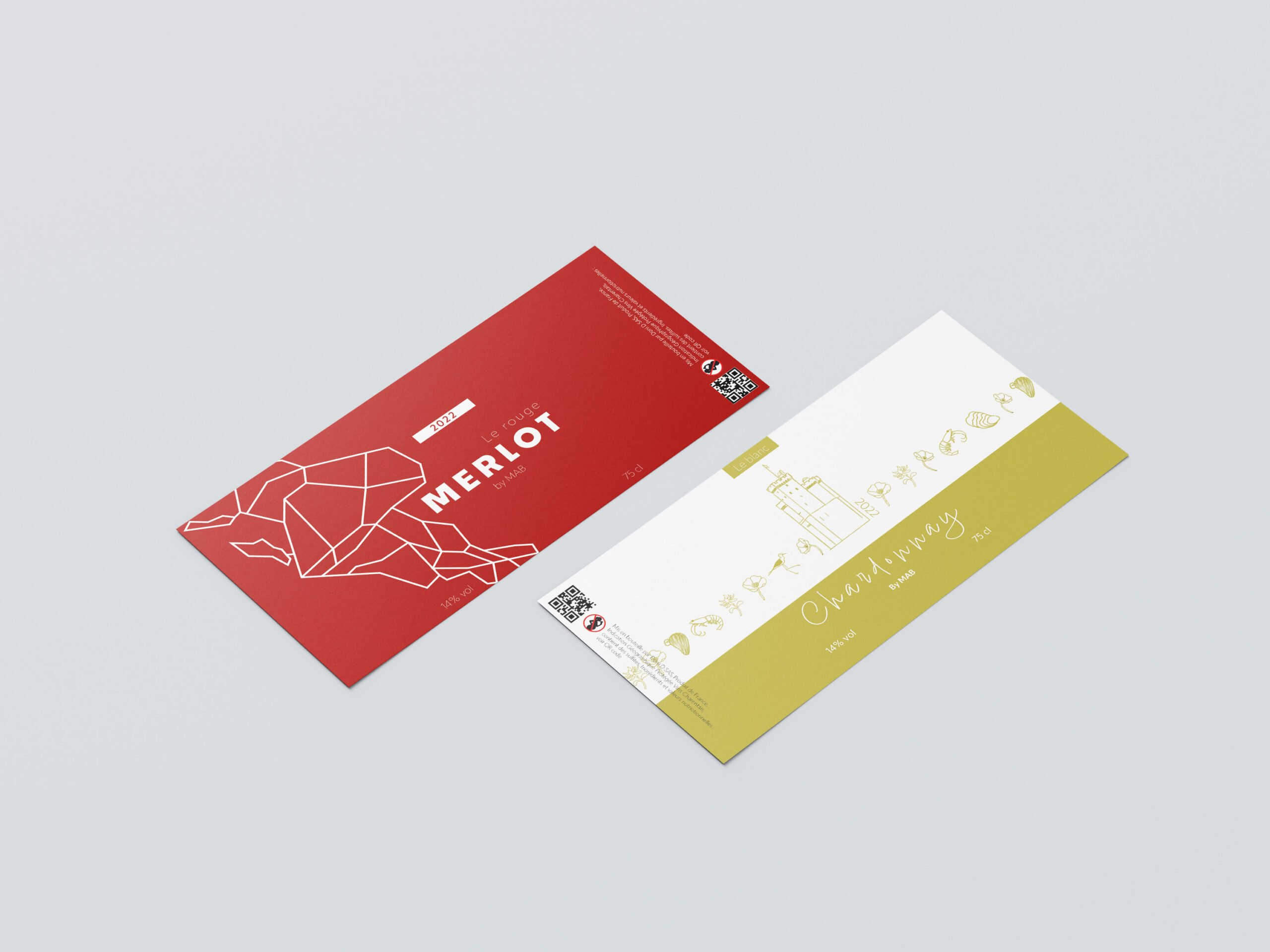 Deux étiquettes de vin, l'une rouge pour le Merlot avec un design géométrique et minimaliste, l'autre blanche et verte pour le Chardonnay avec des illustrations fines et élégantes.