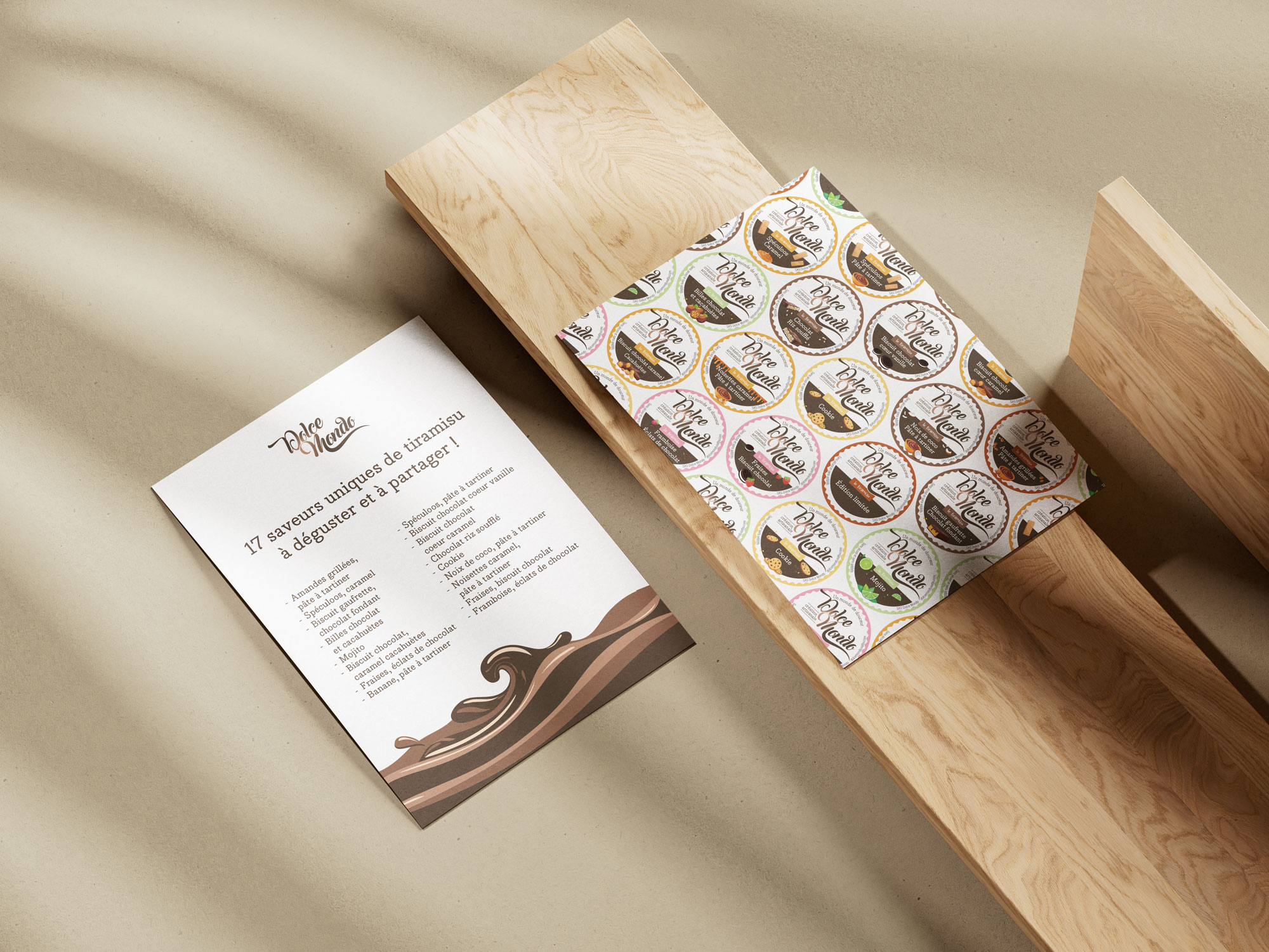 Flyer Dolce Mondo - mise en page élégante pour présenter les 17 saveurs uniques de tiramisu artisanal.